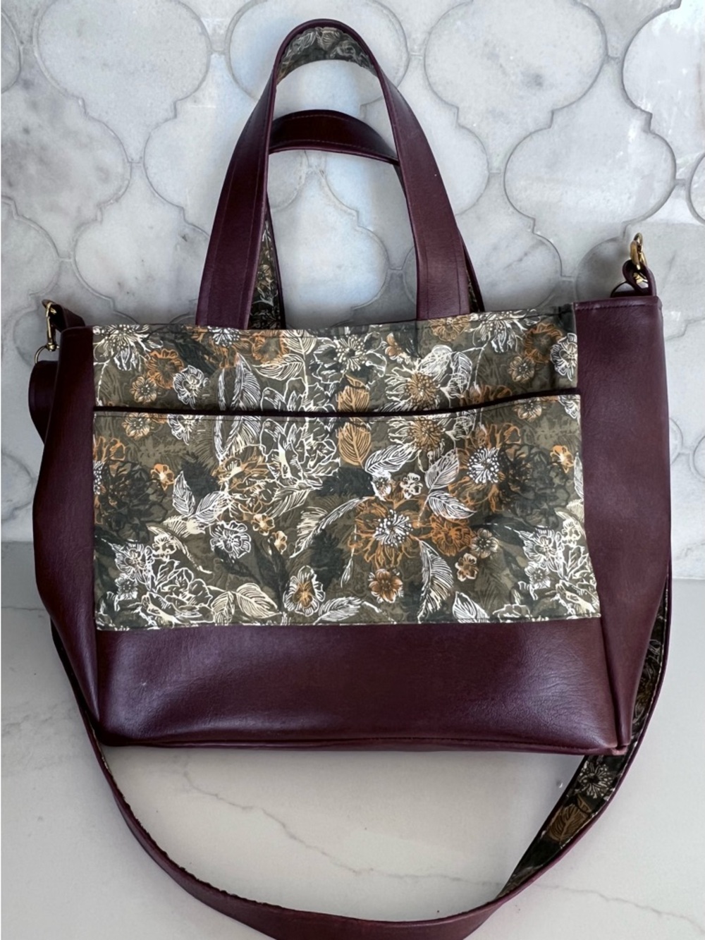 Women's Floral Front-Pocket Tote Dark Brown and Green